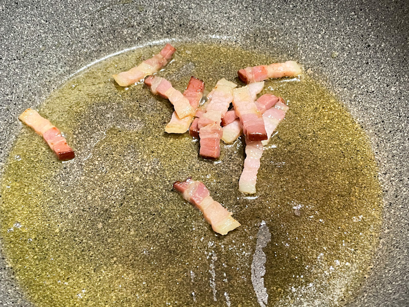 カルボナーラ（パンチェッタ、生クリーム、卵黄×1）調理画像2