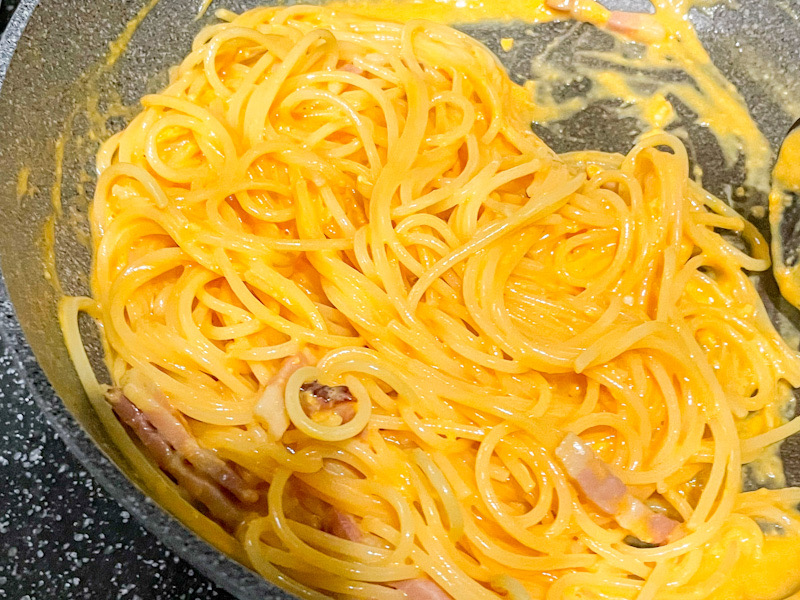 カルボナーラ（パンチェッタ、生クリーム、全卵、卵黄）調理画像11