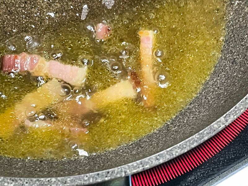 カルボナーラ（パンチェッタ、生クリーム、卵黄×2）調理画像4